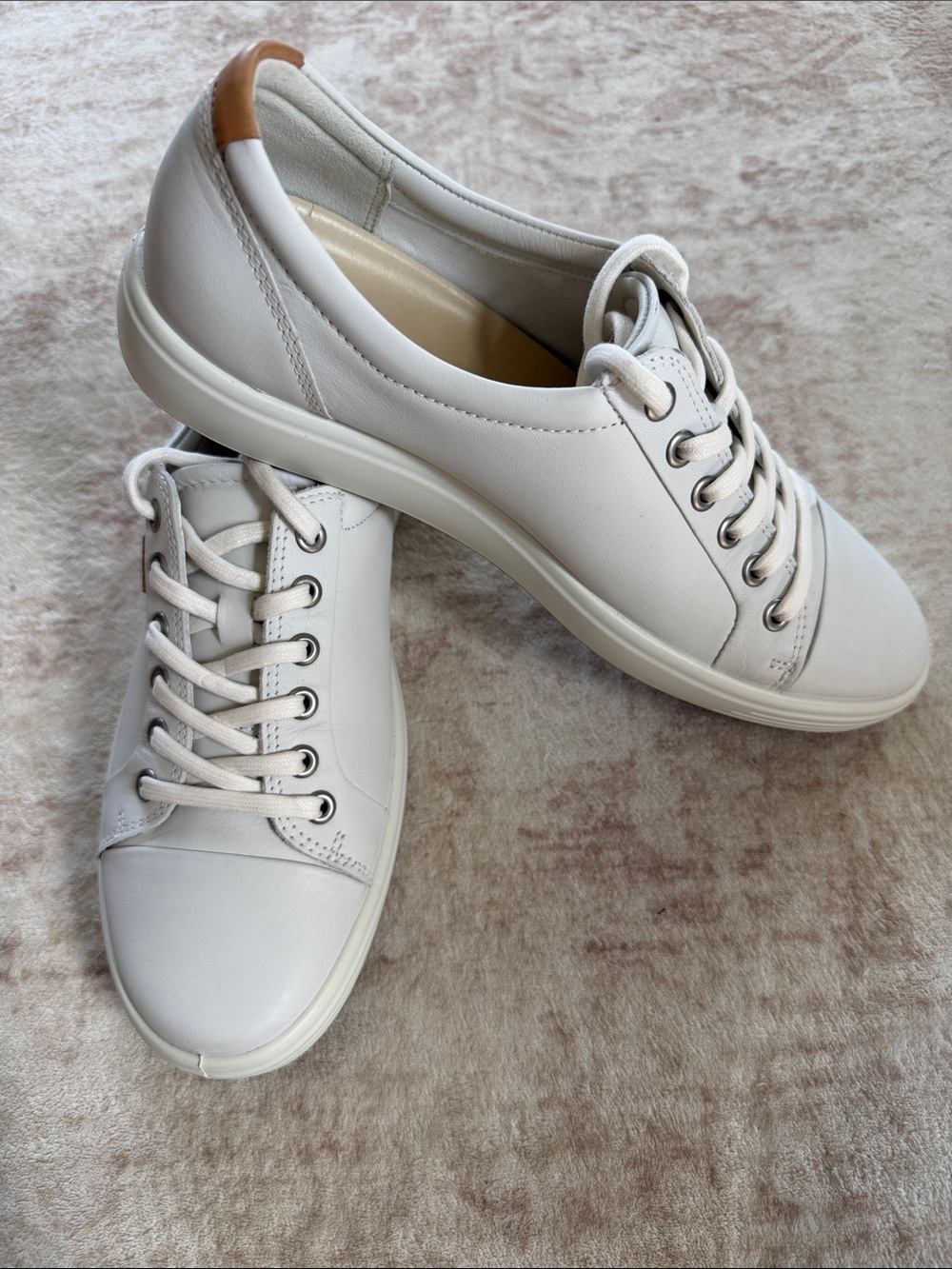 Ecco Women’s Soft 7 White Leather Sneakers Size 10